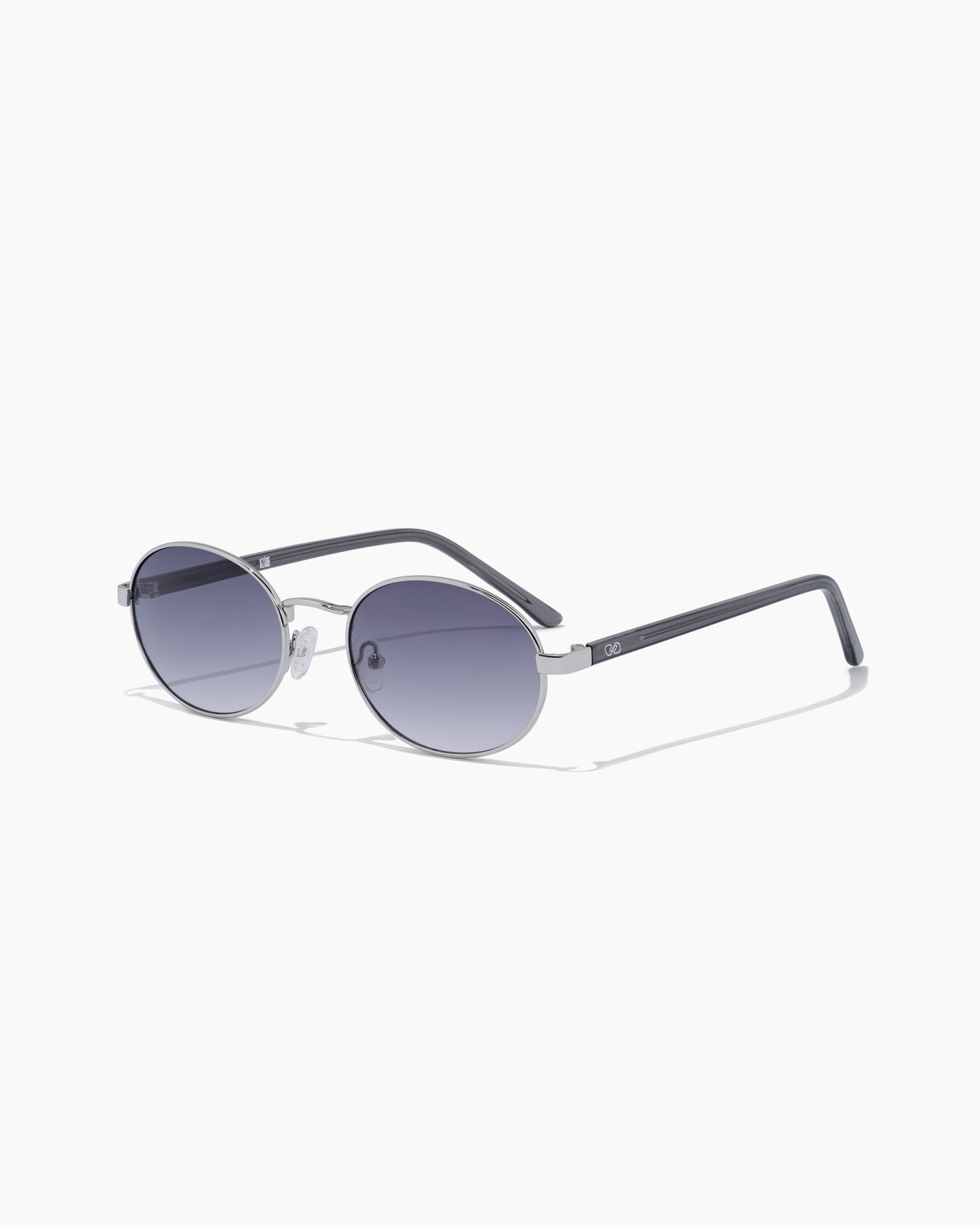 SZADE - finch ; polished silver / charcoal