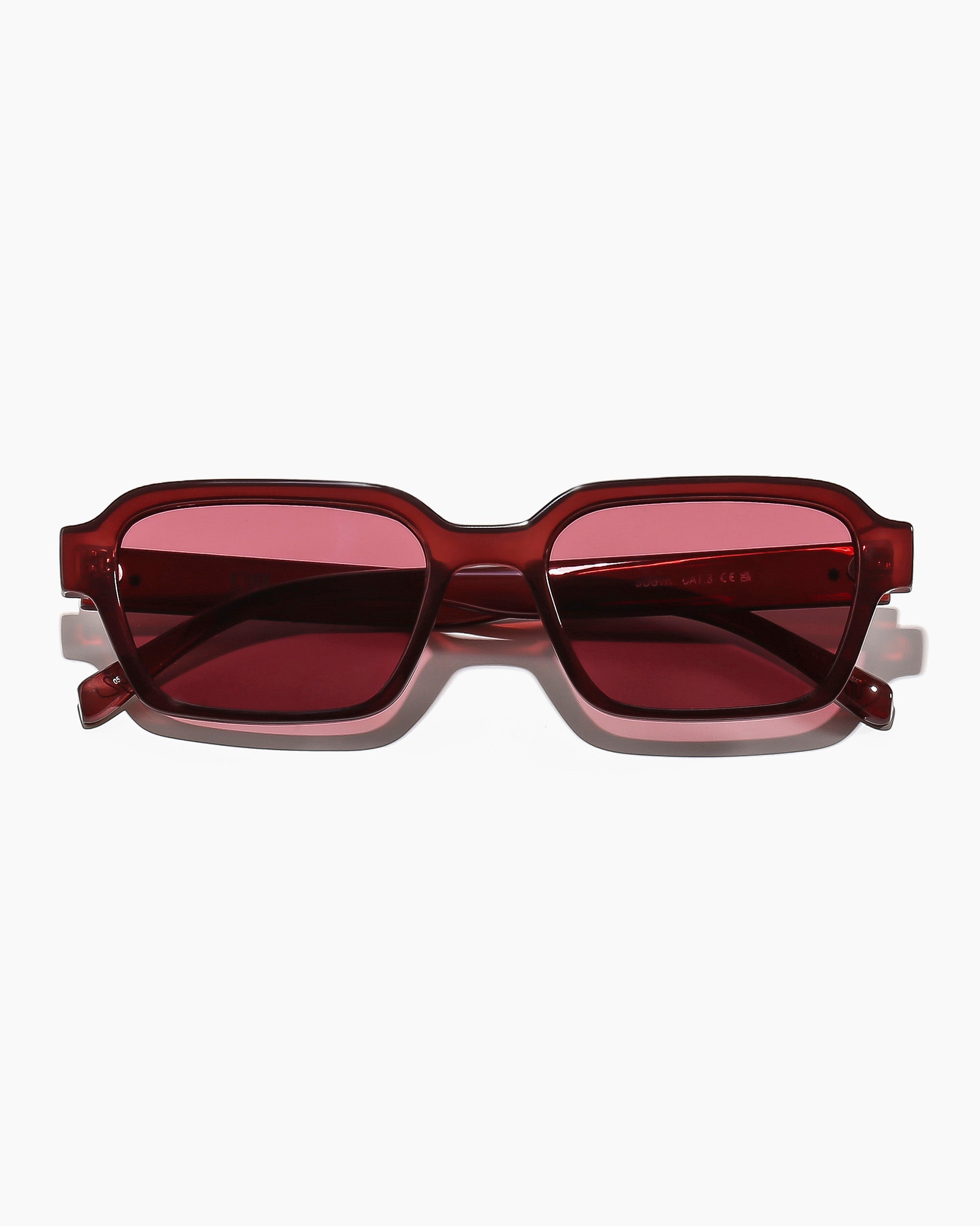 typeshade ポロ　S Booth Sunglasses ; Pinot Noir / Cherry Cola | Szade US